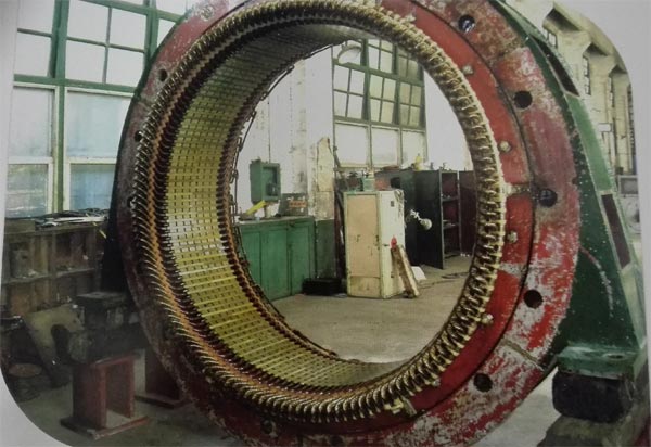 50KA開關(guān)試驗發(fā)電機組 電動機定子修理