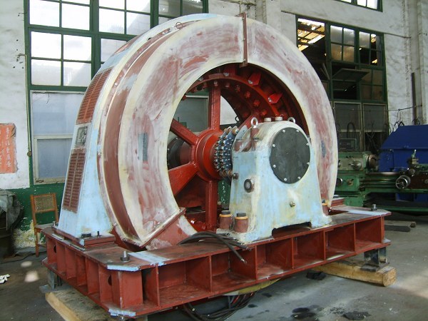 同步電動機(jī)